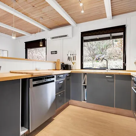A Cozy, Well-furnished In Mols Bjerge, Ebeltoft